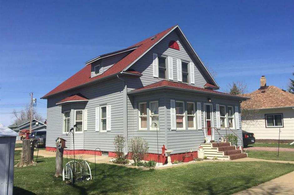 Big homes on sale for tiny bucks in every state